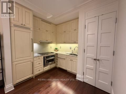 308 - 22 Leader Lane, Toronto, Ontario  M5E 0B2 - Photo 4 - C12449673