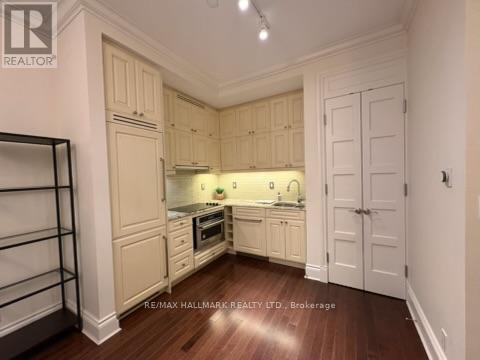 308 - 22 Leader Lane, Toronto, Ontario  M5E 0B2 - Photo 5 - C12449673