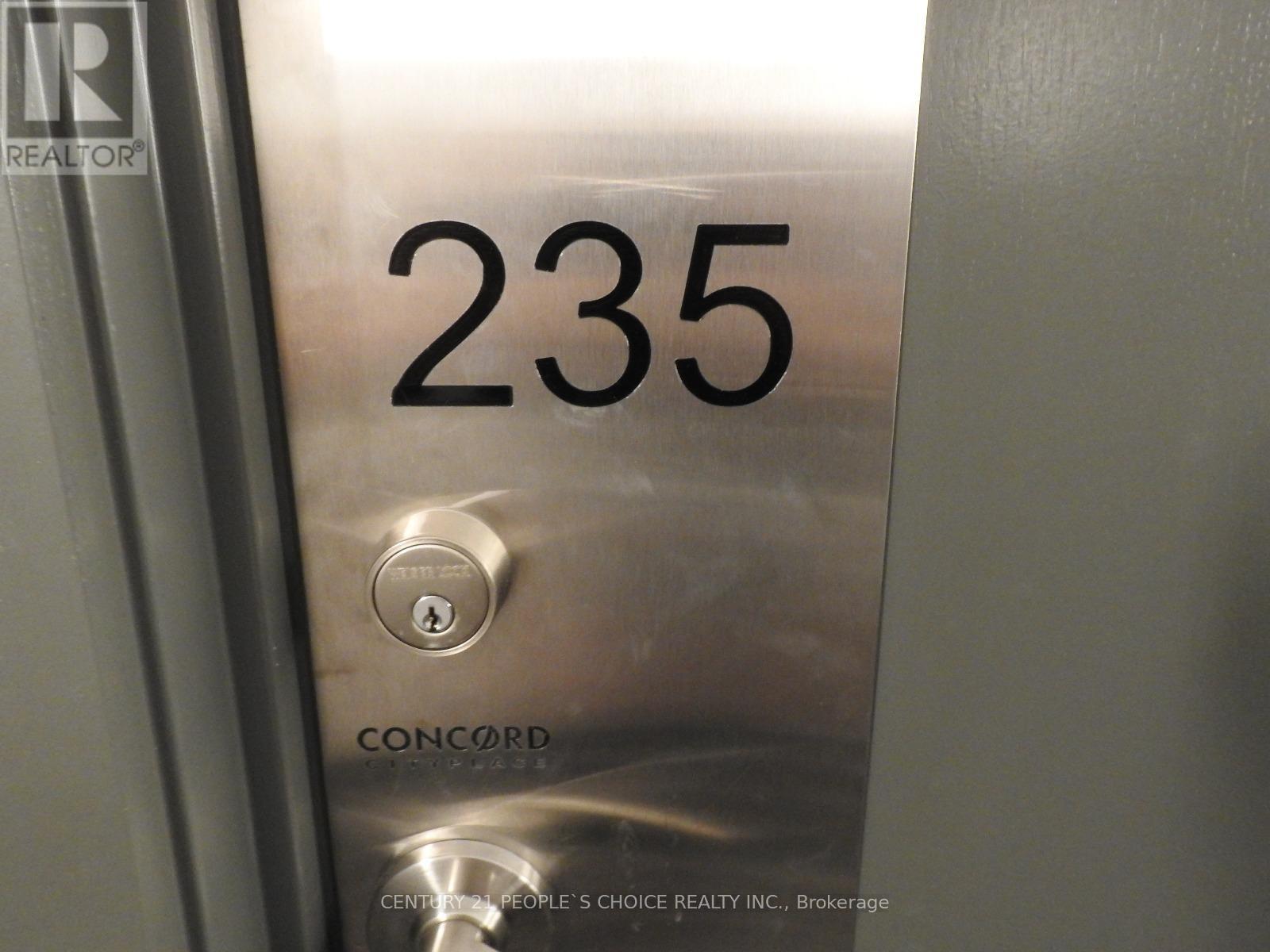 235 - 8 Telegram Mews, Toronto, Ontario  M5V 3Z5 - Photo 2 - C12361260