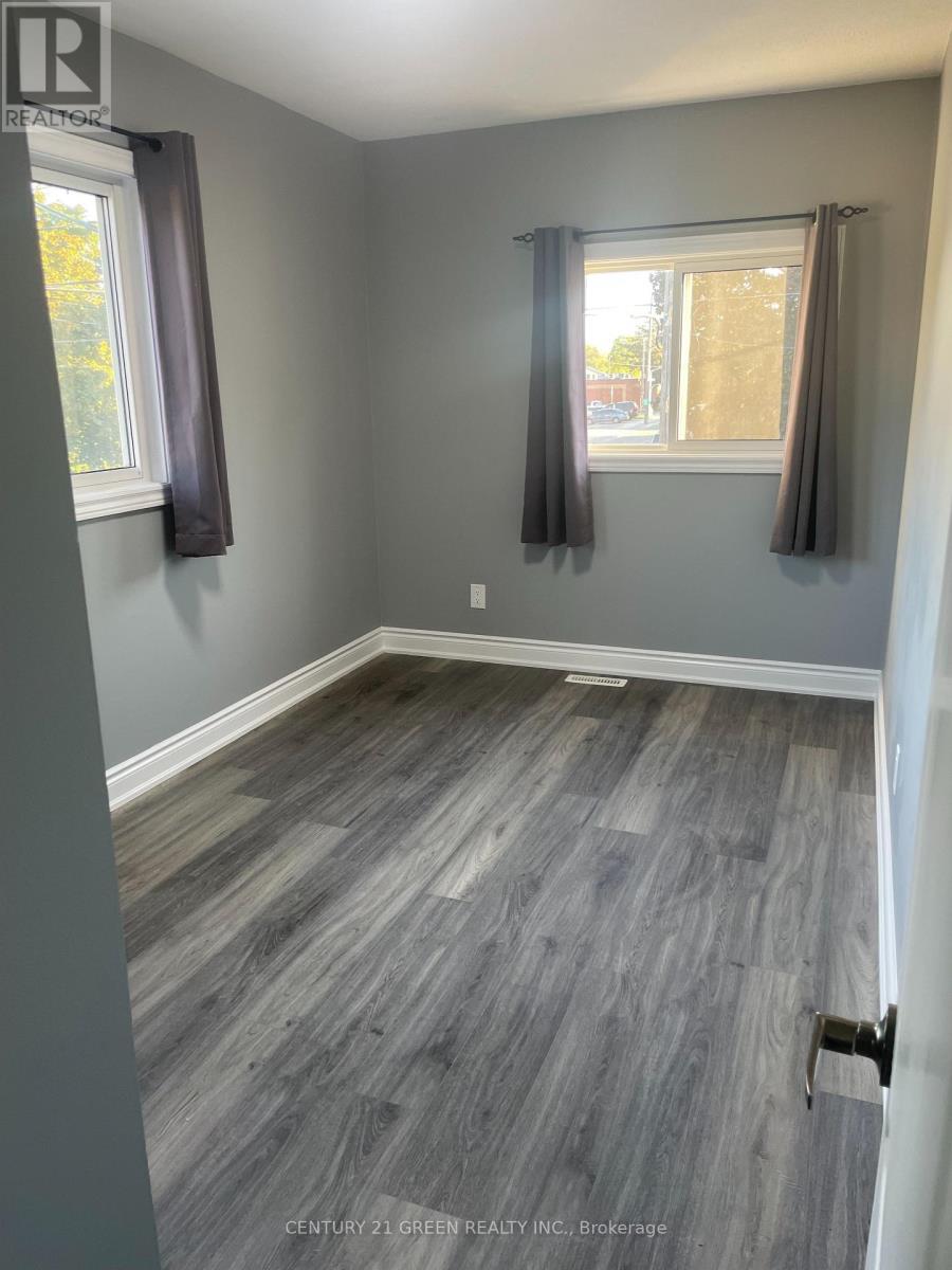 Main Floor - 306 Darling Street, Brantford, Ontario  N3S 3X8 - Photo 2 - X12444207