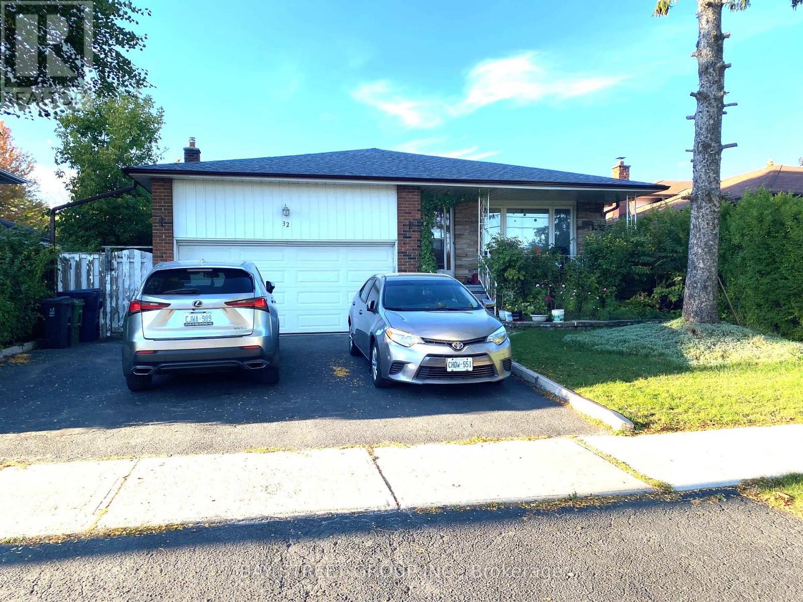 32 Patric Boulevard, Toronto, Ontario  M2J 3L2 - Photo 1 - C12450786