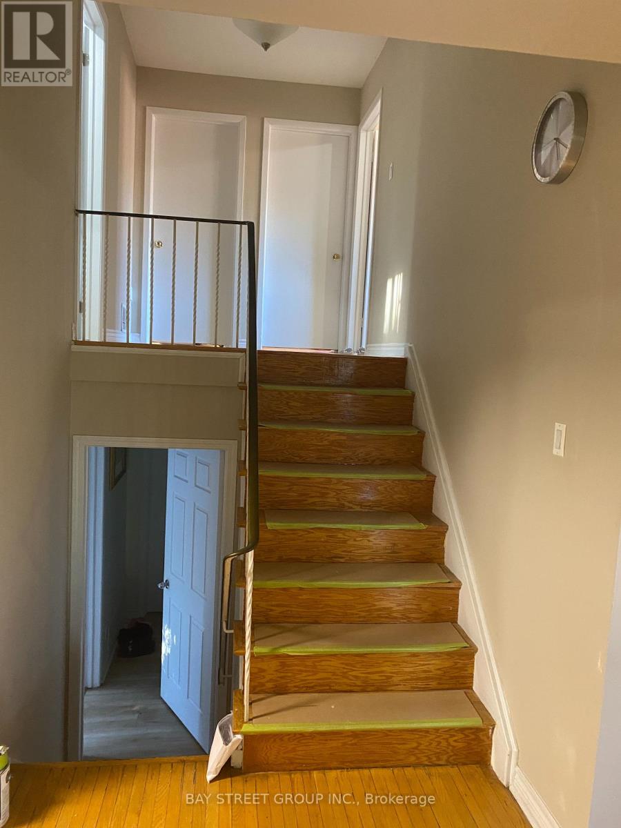 32 Patric Boulevard, Toronto, Ontario  M2J 3L2 - Photo 3 - C12450786