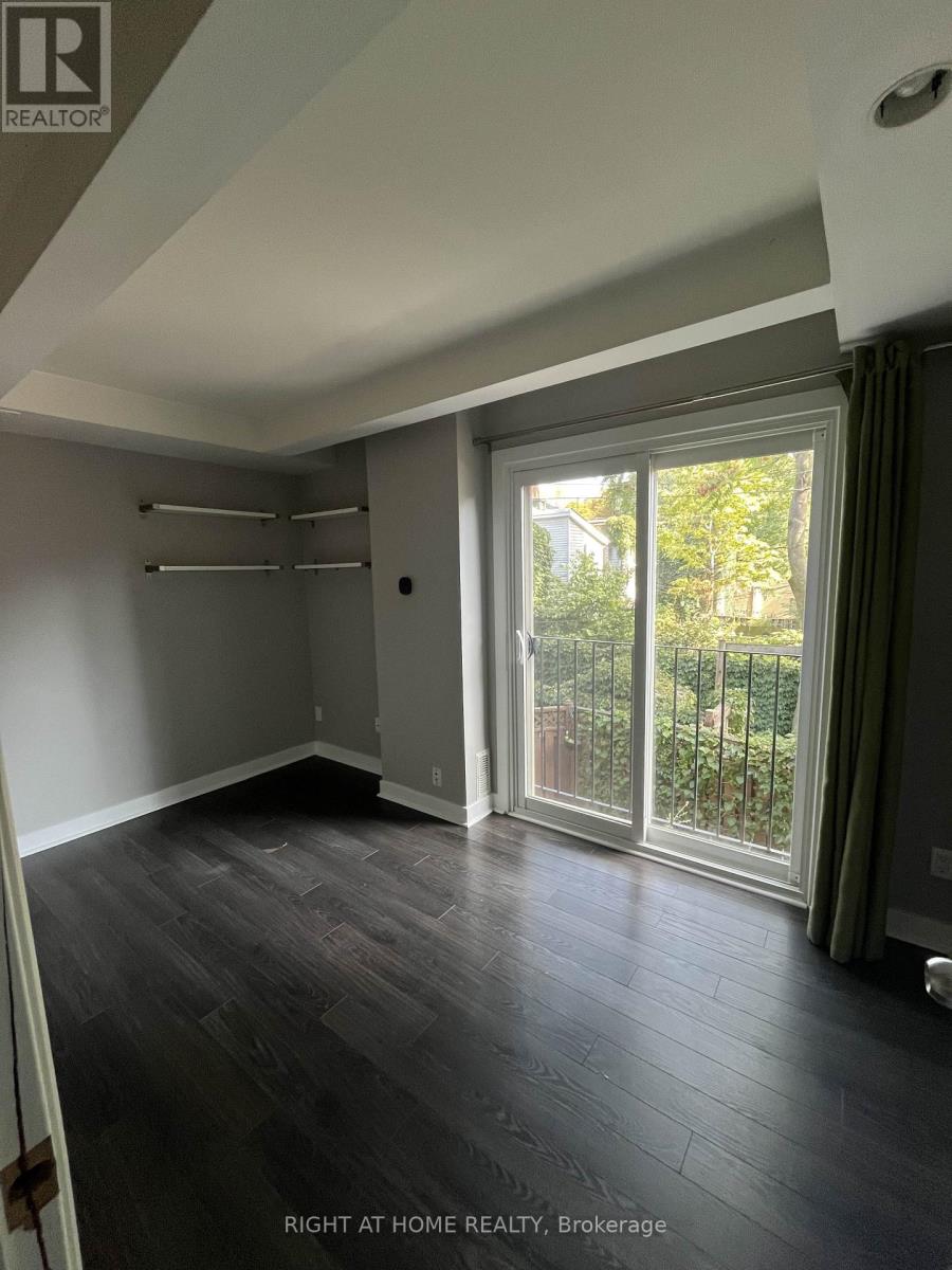 32 - 325 Jarvis Street, Toronto, Ontario  M5B 2C2 - Photo 2 - C12450795