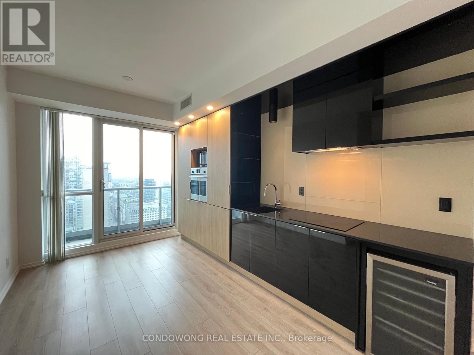 3312 - 70 TEMPERANCE STREET, Toronto, Ontario