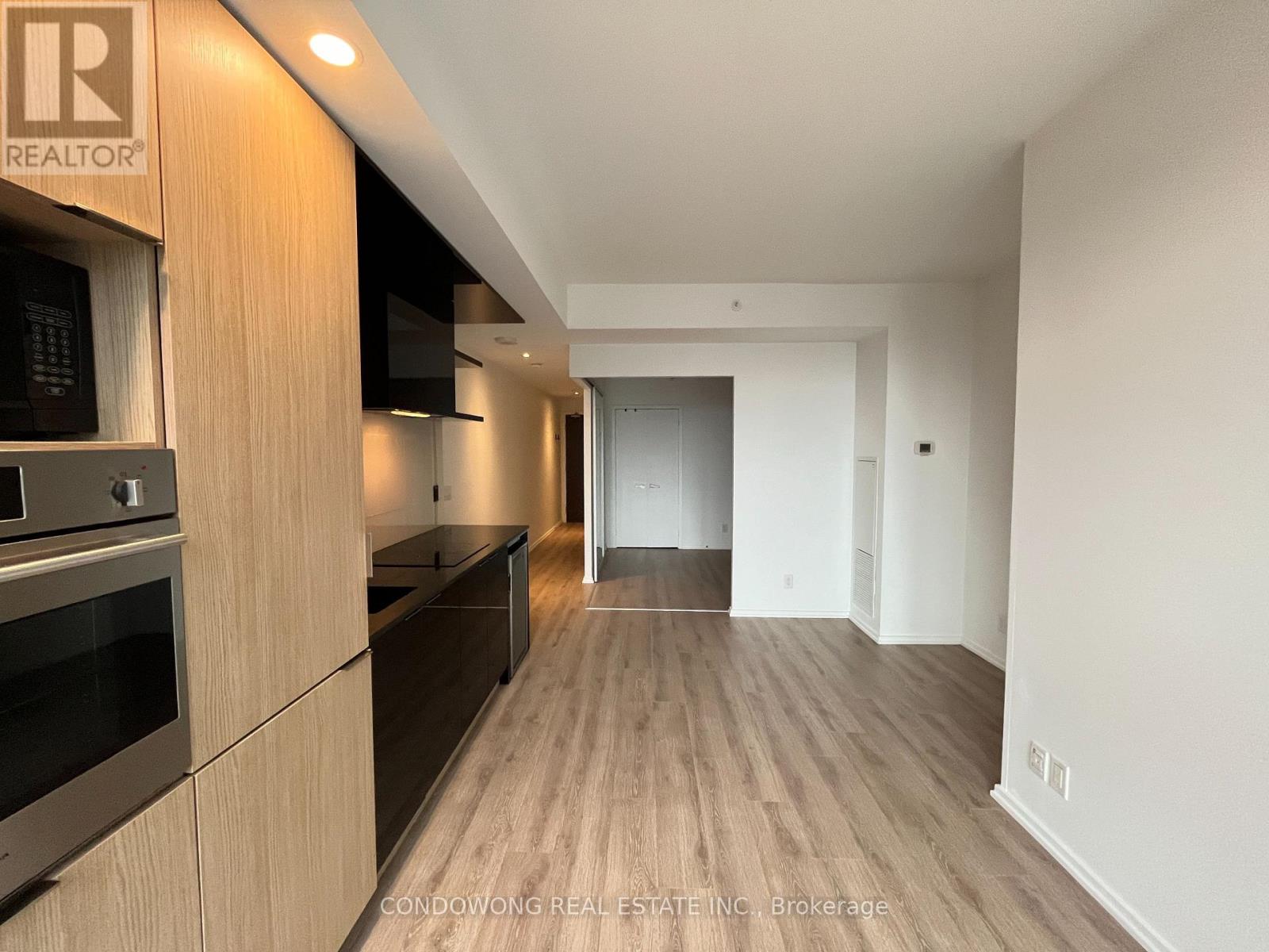 3312 - 70 Temperance Street, Toronto, Ontario  M5H 0B1 - Photo 4 - C12450806