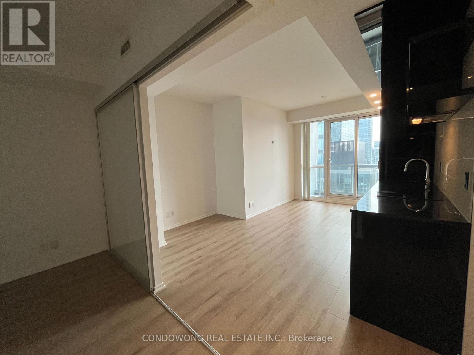 3312 - 70 Temperance Street, Toronto, Ontario  M5H 0B1 - Photo 7 - C12450806