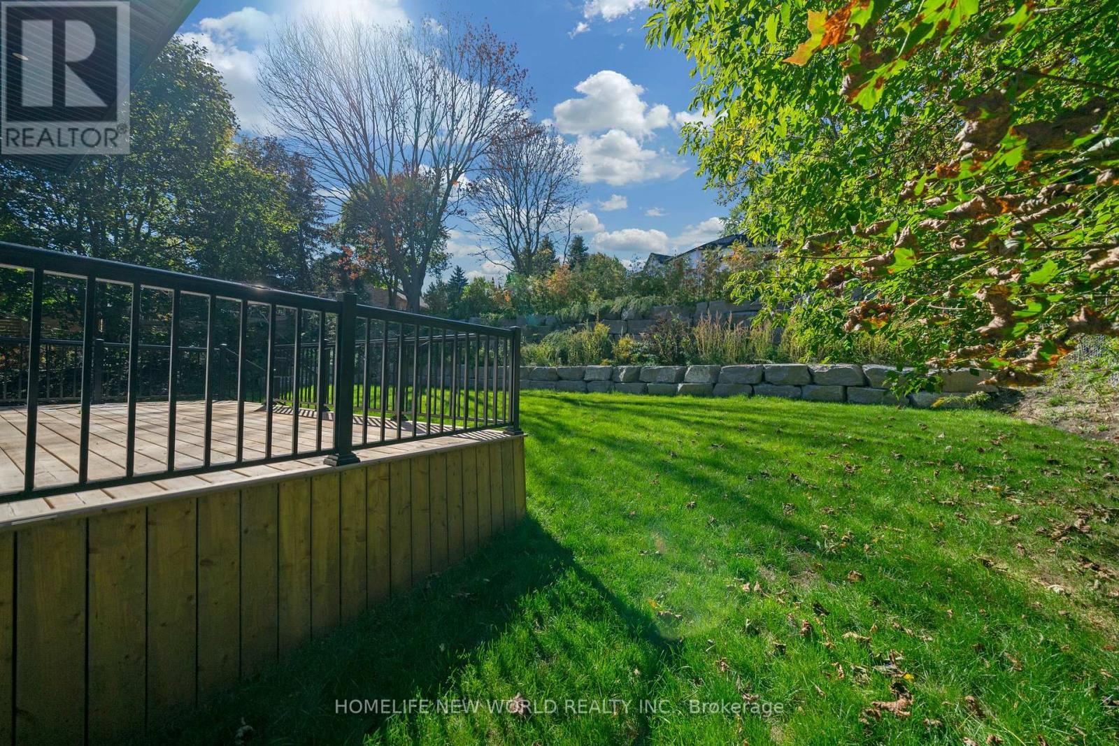 696 Hillview Crescent, Pickering, Ontario  L1W 2R7 - Photo 20 - E12450782
