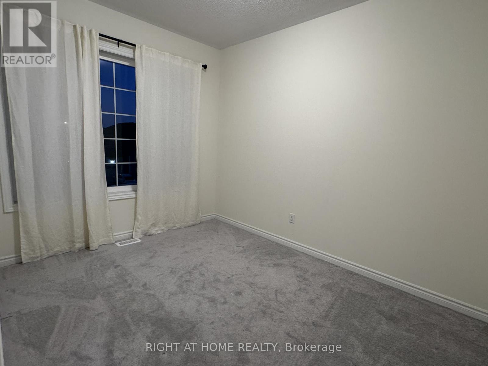 1202 Rexton Drive, Oshawa, Ontario  L1H 8L7 - Photo 14 - E12450808