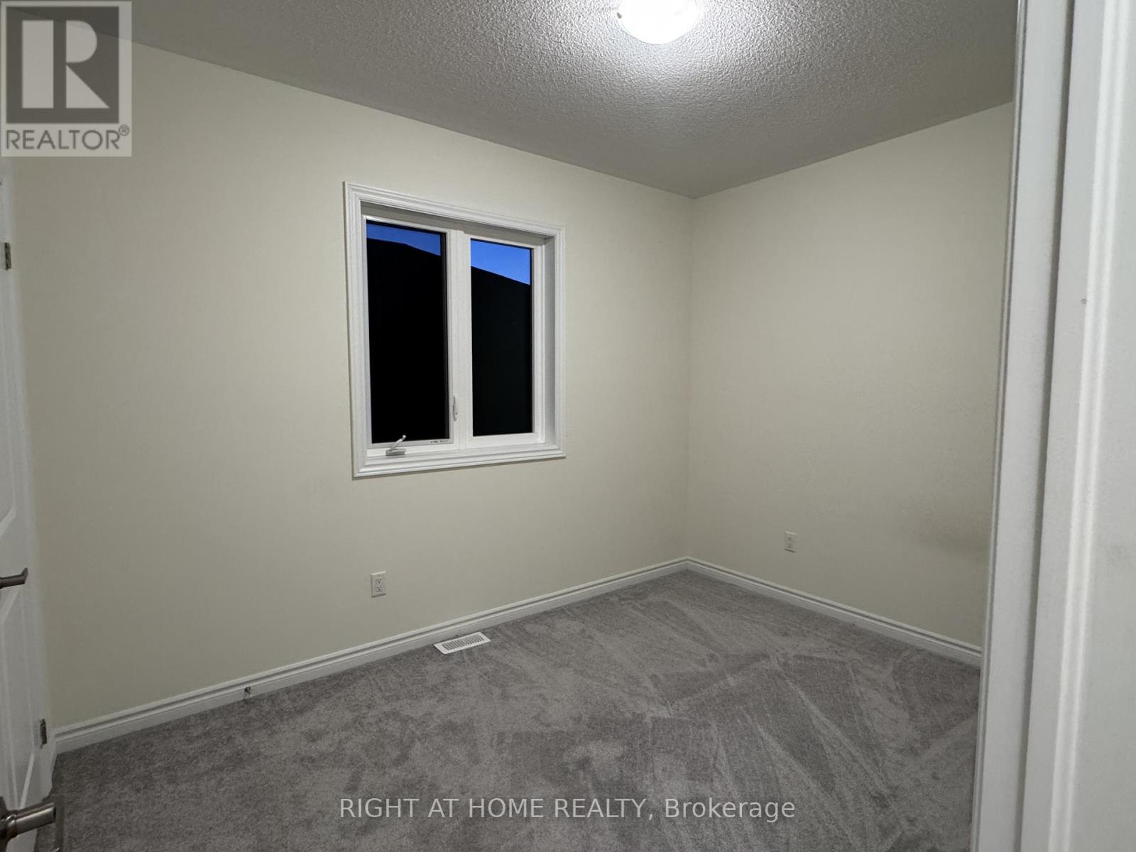 1202 Rexton Drive, Oshawa, Ontario  L1H 8L7 - Photo 15 - E12450808