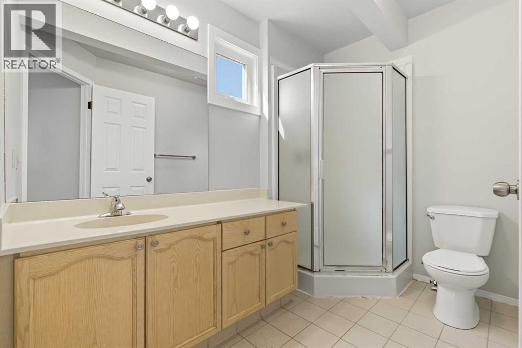 12 Coachway Gardens Sw, Calgary, Alberta  T3H 2V9 - Photo 25 - A2257840