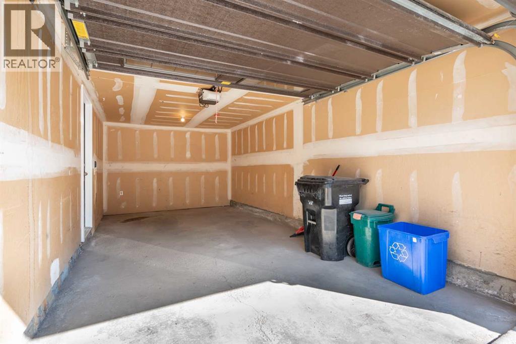 12 Coachway Gardens Sw, Calgary, Alberta  T3H 2V9 - Photo 31 - A2257840