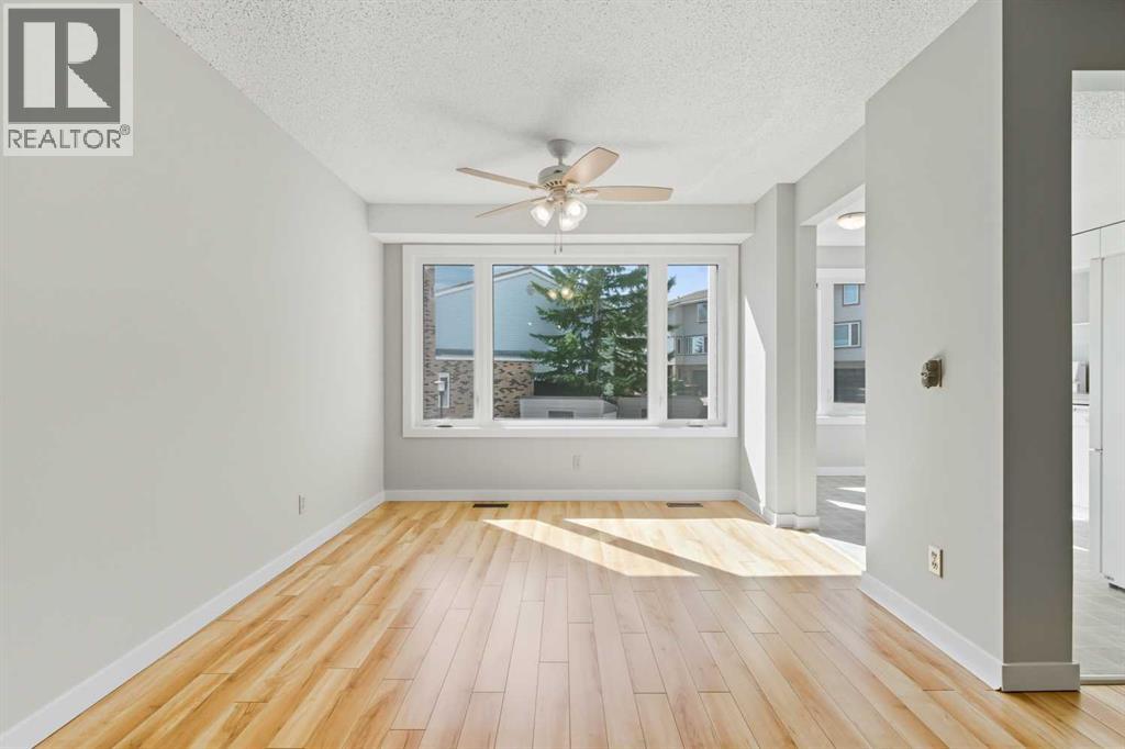 12 Coachway Gardens Sw, Calgary, Alberta  T3H 2V9 - Photo 11 - A2257840