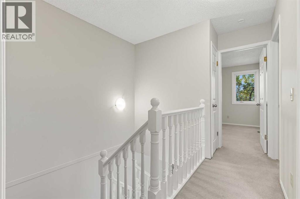12 Coachway Gardens Sw, Calgary, Alberta  T3H 2V9 - Photo 26 - A2257840