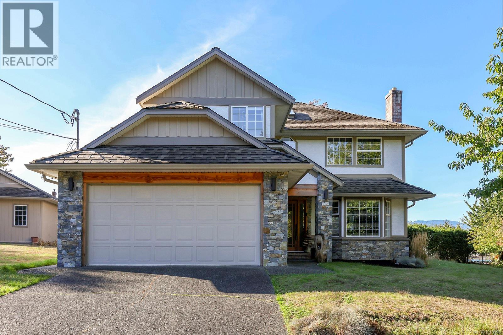 1225 Walter Gage St, Comox, British Columbia
