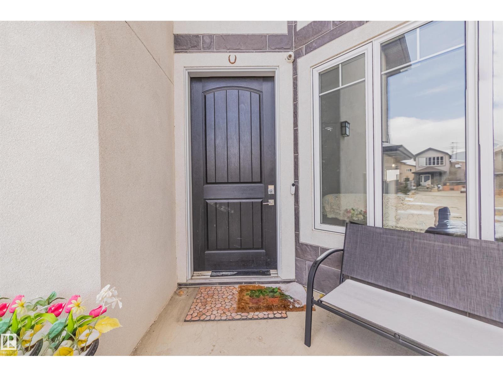 16724 61 St Nw, Edmonton, Alberta  T5Y 0W6 - Photo 3 - E4461241