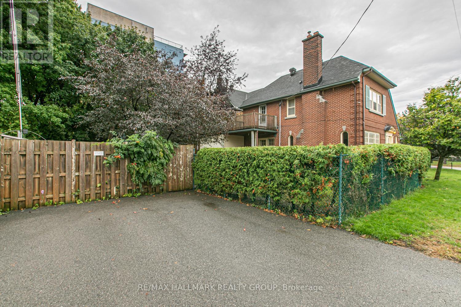 50 Tyndall Avenue, Ottawa, Ontario  K1Y 3J8 - Photo 21 - X12450810