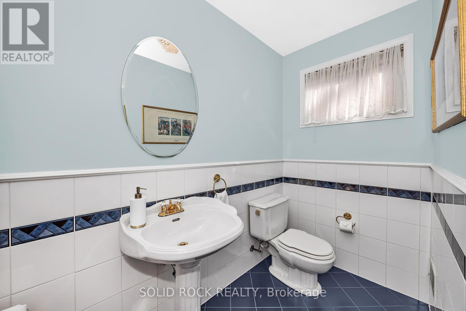 471 Tillbury Avenue, Ottawa, Ontario  K2A 0Y6 - Photo 13 - X12450817