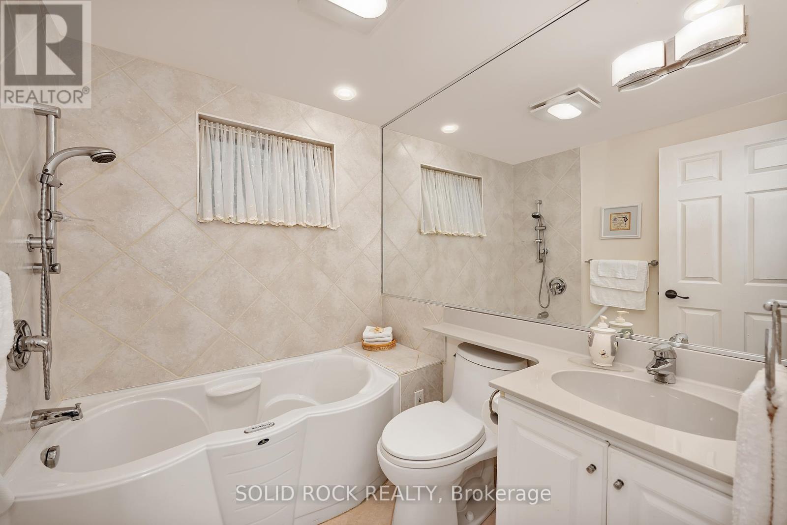 471 Tillbury Avenue, Ottawa, Ontario  K2A 0Y6 - Photo 22 - X12450817