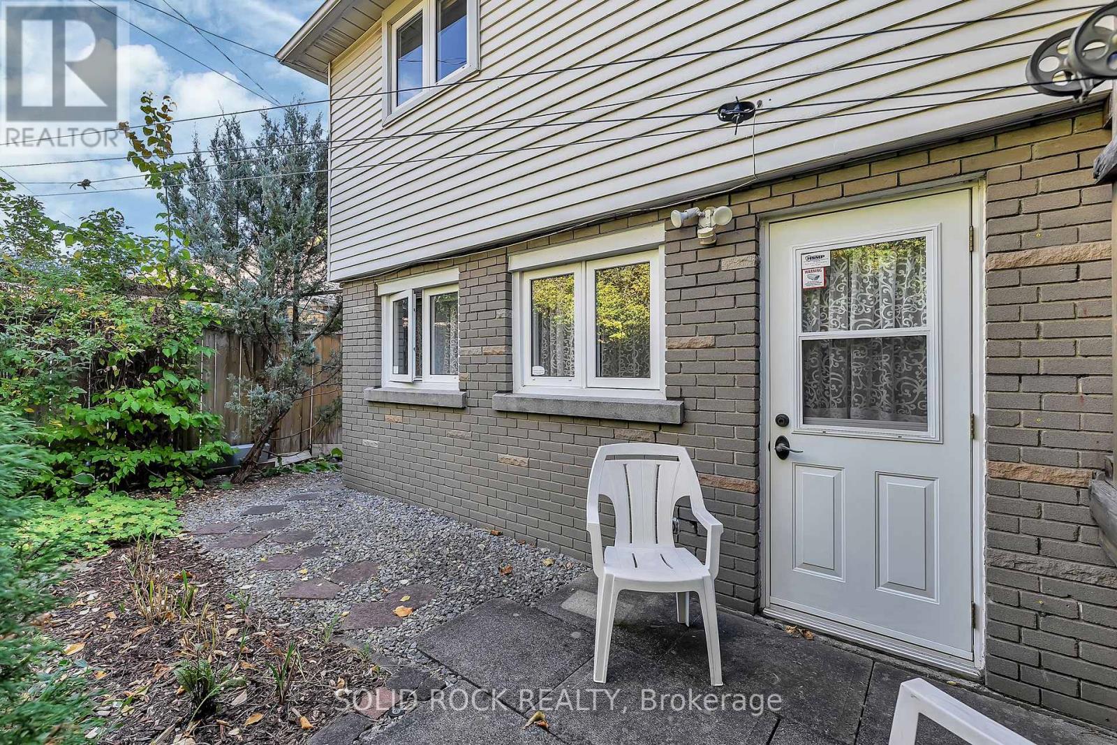 471 Tillbury Avenue, Ottawa, Ontario  K2A 0Y6 - Photo 28 - X12450817