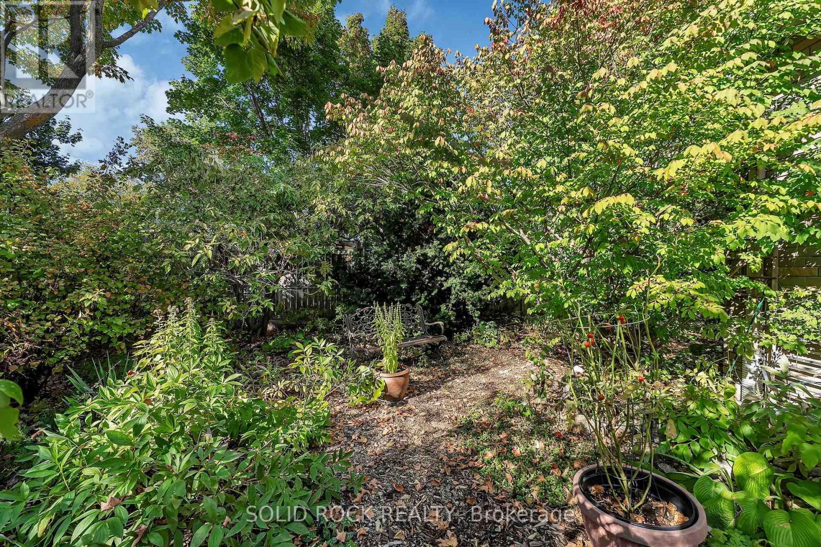 471 Tillbury Avenue, Ottawa, Ontario  K2A 0Y6 - Photo 30 - X12450817