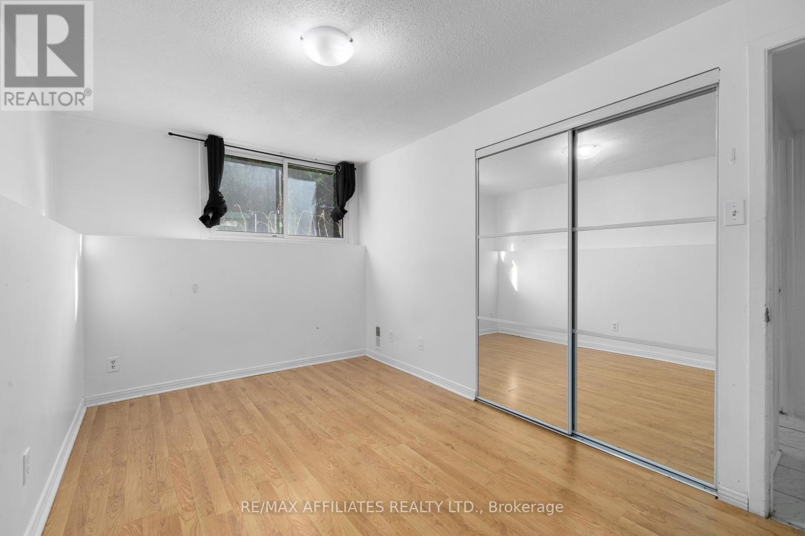 306 Woodfield Drive, Ottawa, Ontario  K2G 3W9 - Photo 23 - X12450824