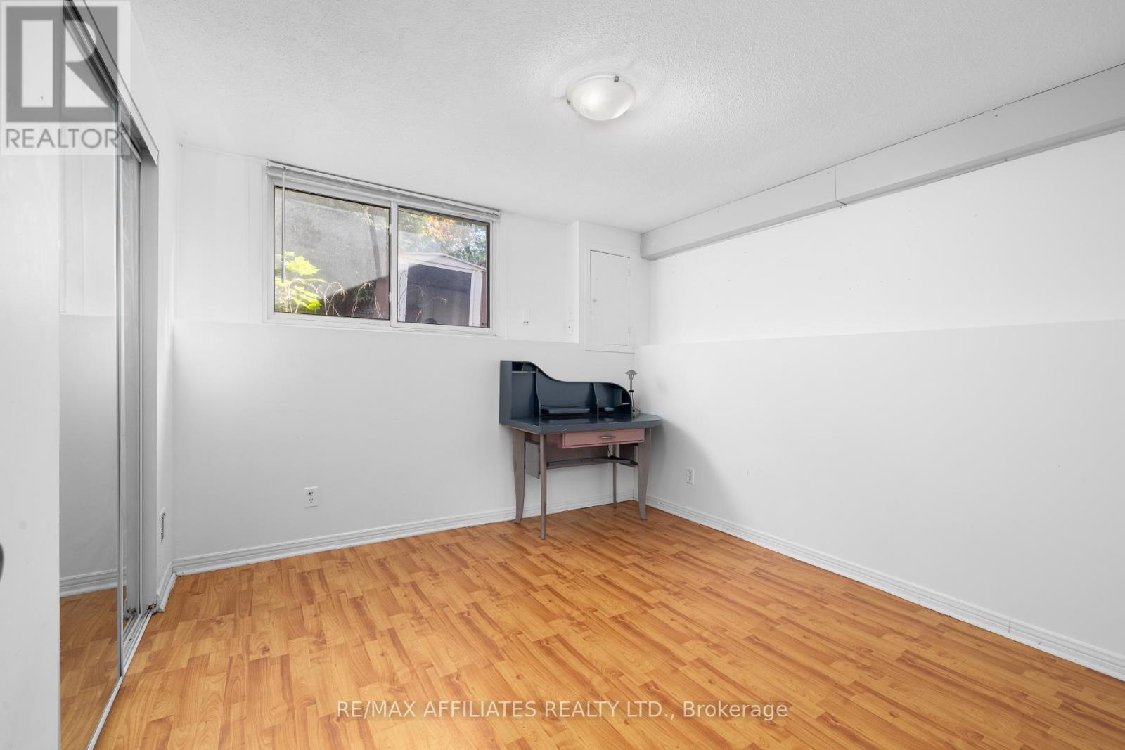 306 Woodfield Drive, Ottawa, Ontario  K2G 3W9 - Photo 24 - X12450824