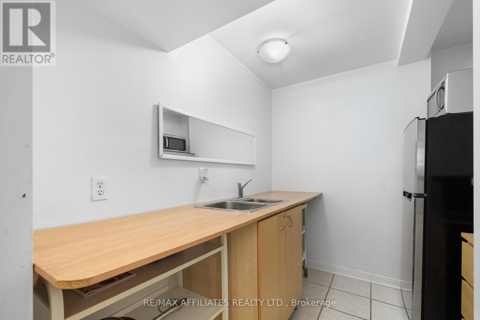 306 Woodfield Drive, Ottawa, Ontario  K2G 3W9 - Photo 26 - X12450824