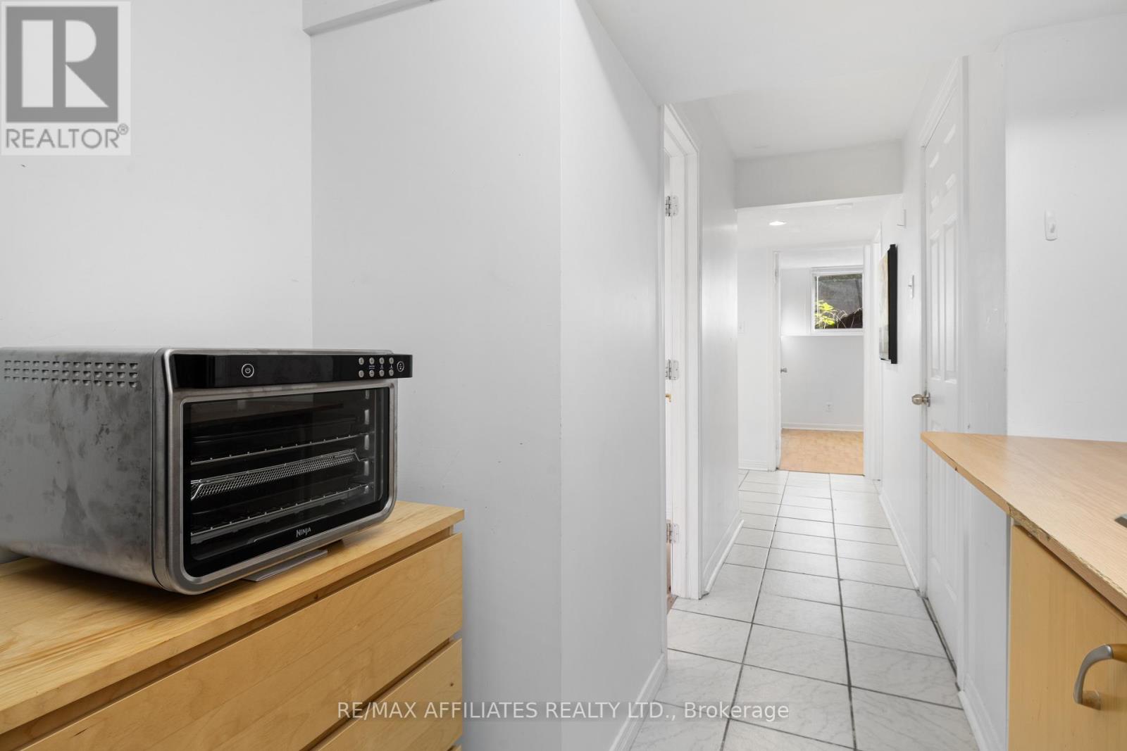 306 Woodfield Drive, Ottawa, Ontario  K2G 3W9 - Photo 28 - X12450824