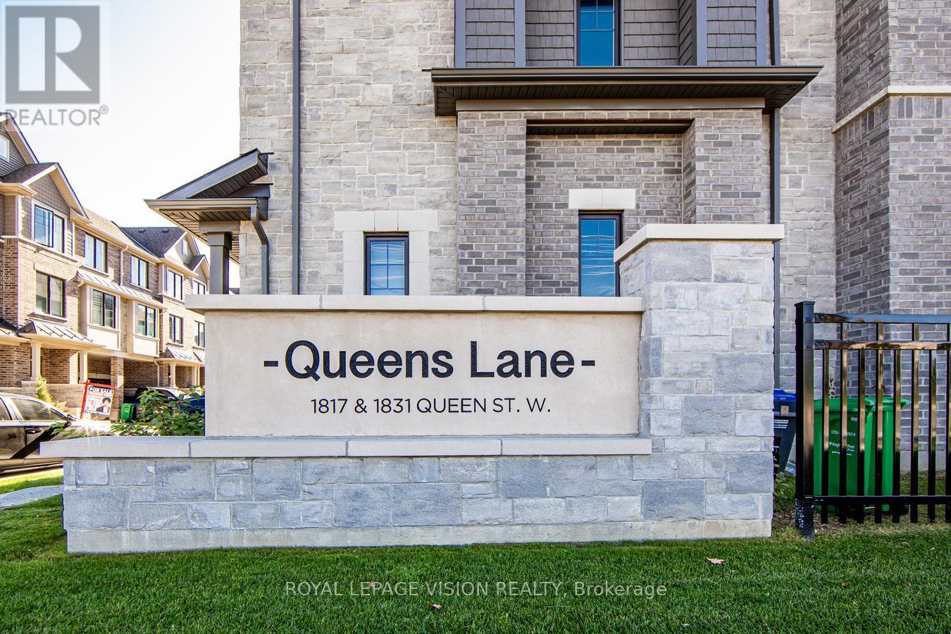 14 Folcroft Street, Brampton, Ontario  L6Y 0B6 - Photo 2 - W12450785