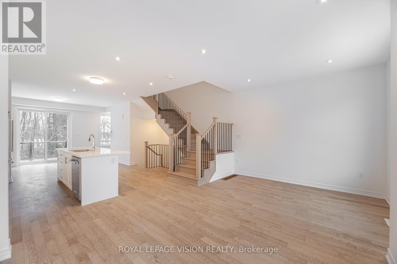 46 Folcroft Street, Brampton, Ontario  L6Y 6L3 - Photo 10 - W12450791