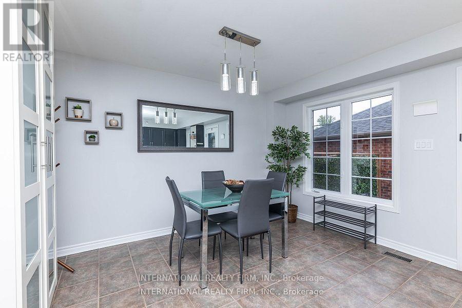 1855 Appleby Line, Burlington (Uptown), Ontario  L7L 7M1 - Photo 10 - W12450793