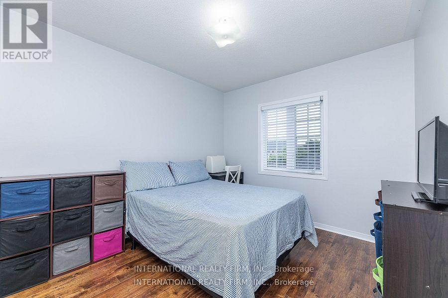 1855 Appleby Line, Burlington (Uptown), Ontario  L7L 7M1 - Photo 12 - W12450793