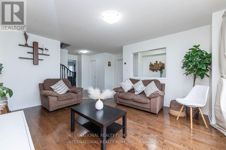 1855 Appleby Line, Burlington (Uptown), Ontario  L7L 7M1 - Photo 6 - W12450793