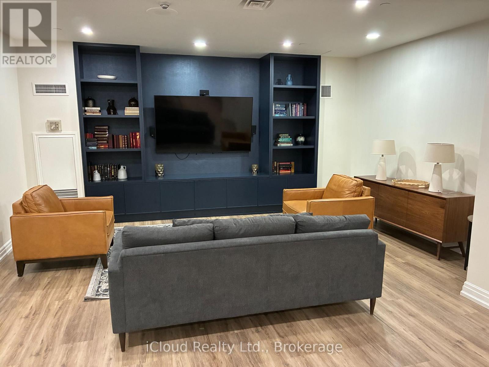 1502 - 101 Subway Crescent, Toronto, Ontario  M9B 6K4 - Photo 6 - W12444268