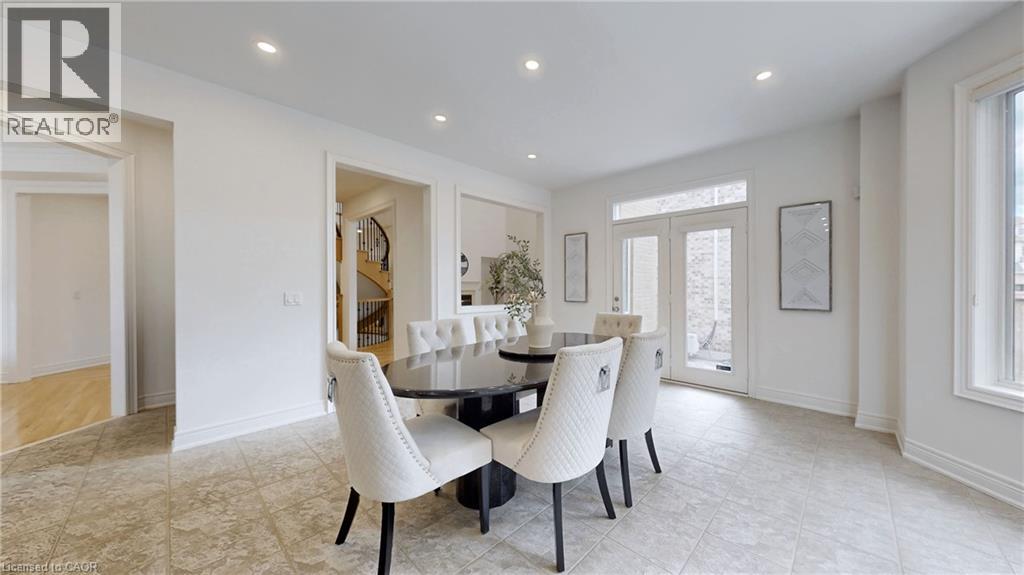 2238 Lyndhurst Drive, Oakville, Ontario  L6H 7V4 - Photo 12 - 40777404