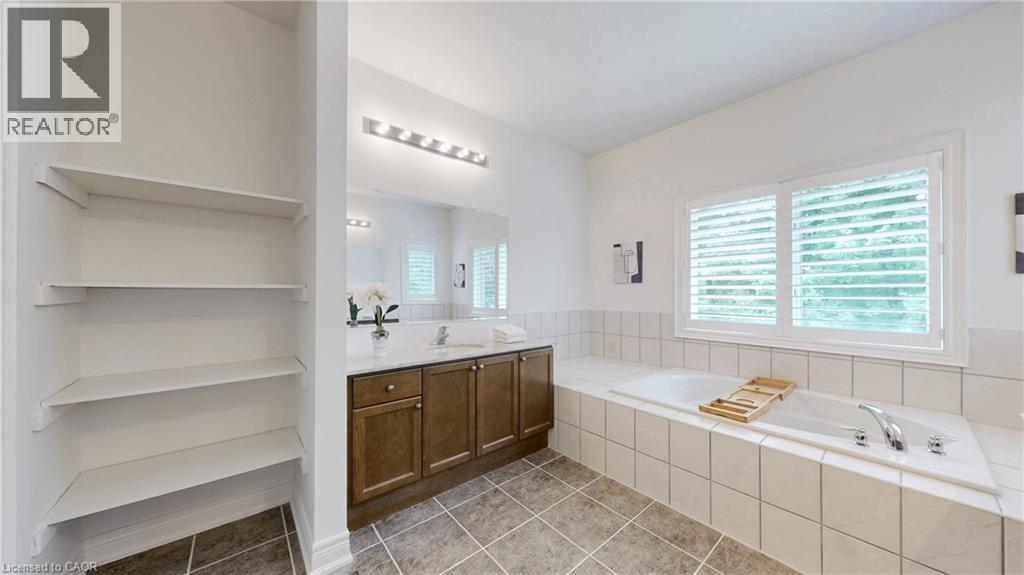 2238 Lyndhurst Drive, Oakville, Ontario  L6H 7V4 - Photo 29 - 40777404