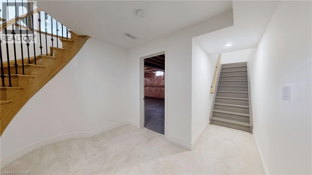 2238 Lyndhurst Drive, Oakville, Ontario  L6H 7V4 - Photo 38 - 40777404