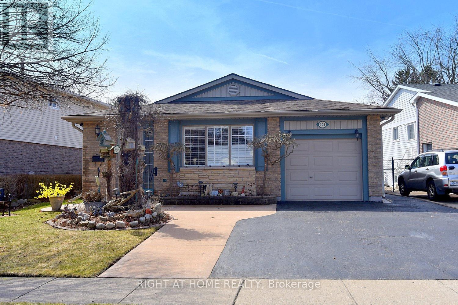 105 Bismark Drive, Cambridge, Ontario  N1S 4E8 - Photo 1 - X12450796