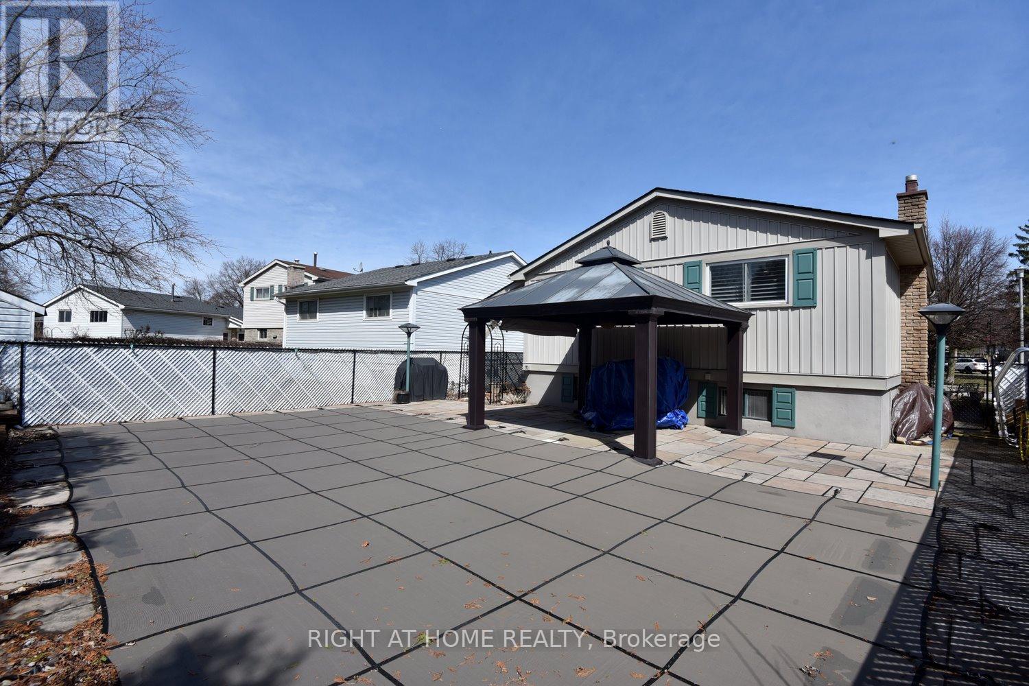 105 Bismark Drive, Cambridge, Ontario  N1S 4E8 - Photo 13 - X12450796