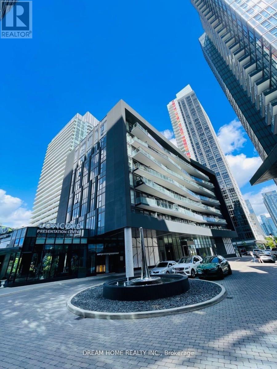 811 - 90 Queens Wharf Road, Toronto, Ontario  M5V 0J4 - Photo 1 - C12450832