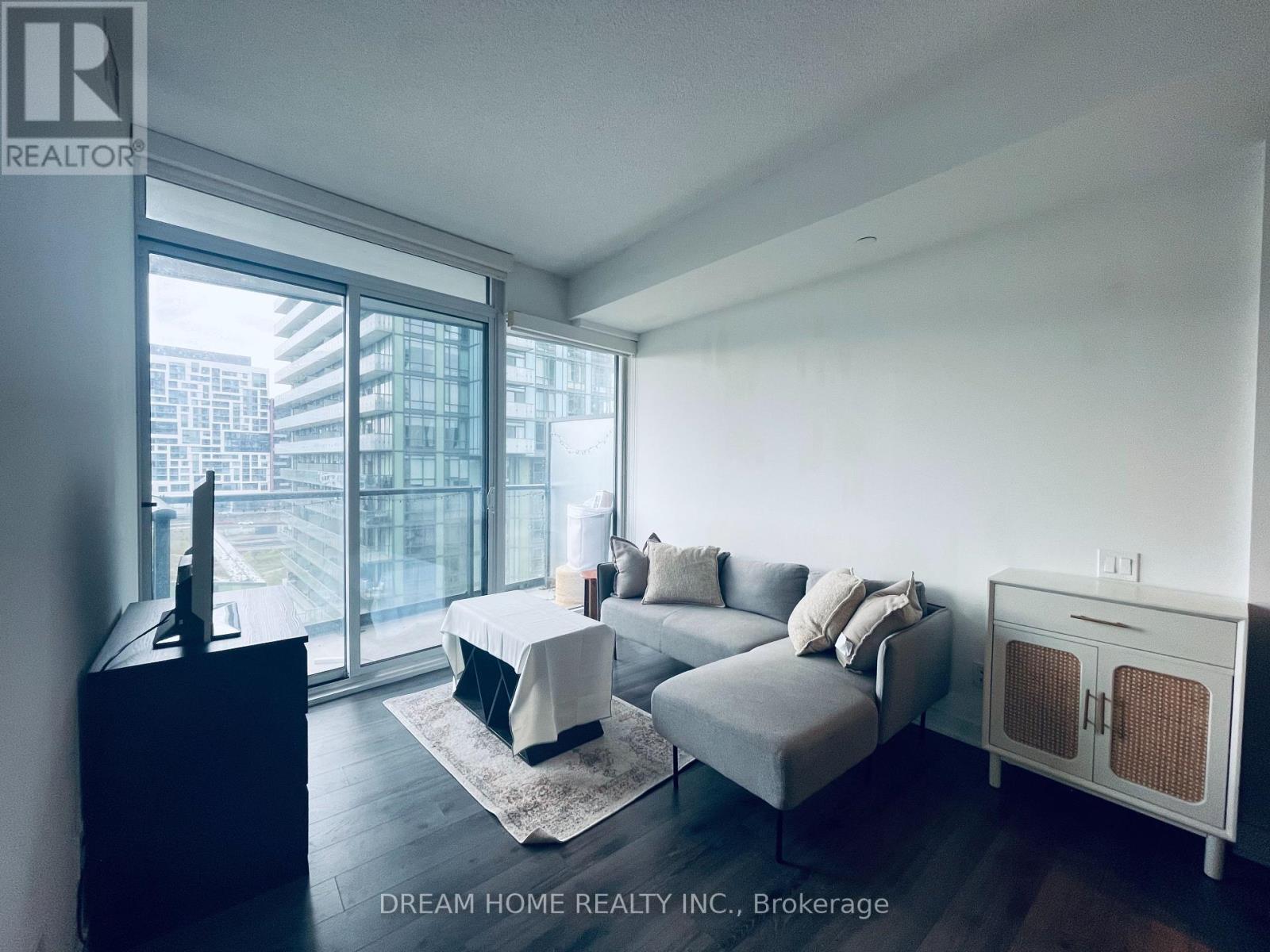 811 - 90 Queens Wharf Road, Toronto, Ontario  M5V 0J4 - Photo 7 - C12450832