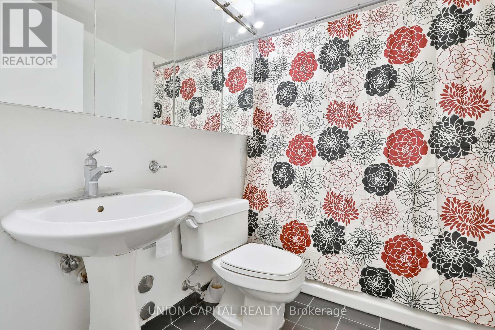 2209 - 1055 Bay Street, Toronto, Ontario  M5S 3A3 - Photo 24 - C12450843