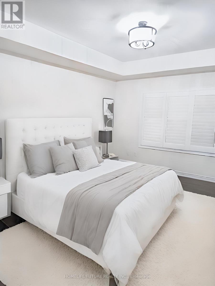 2426 Hibiscus Drive, Pickering, Ontario  L1X 0G7 - Photo 6 - E12450835
