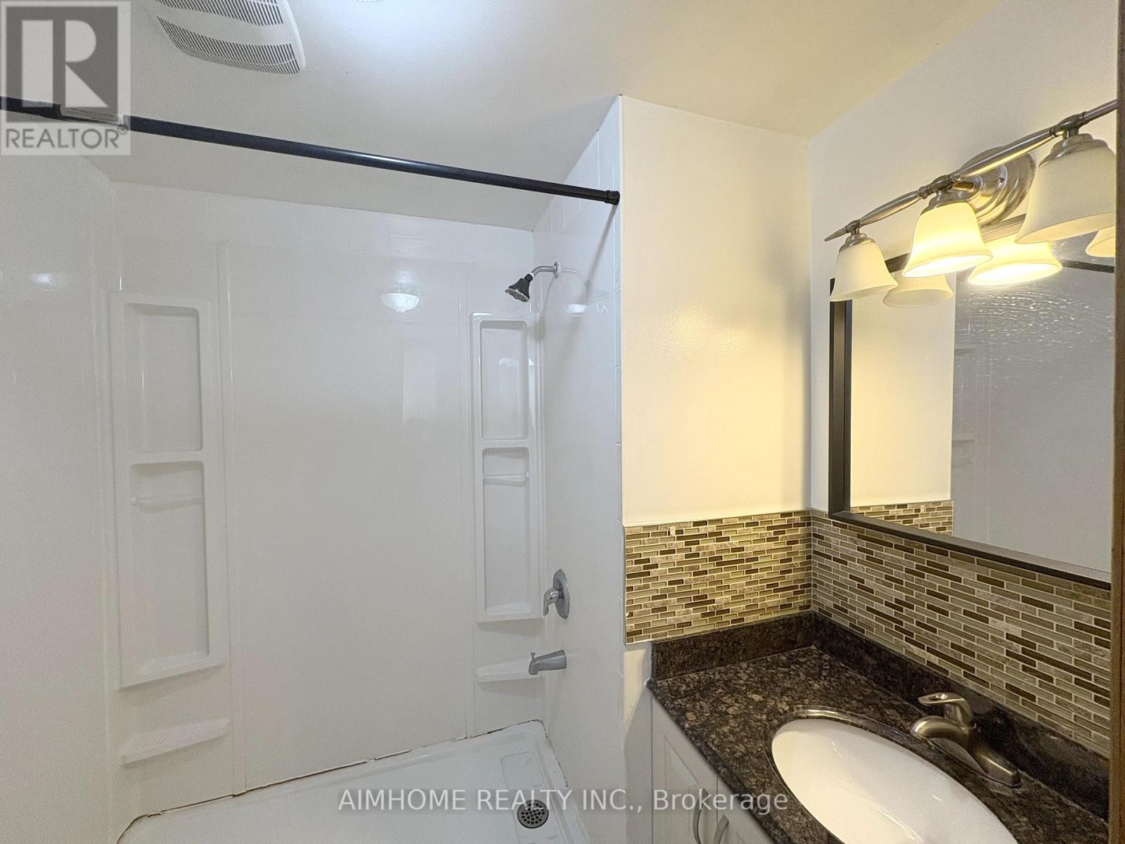 28 - 15 Huntingwood Drive, Toronto, Ontario  M1W 2L7 - Photo 13 - E12388950