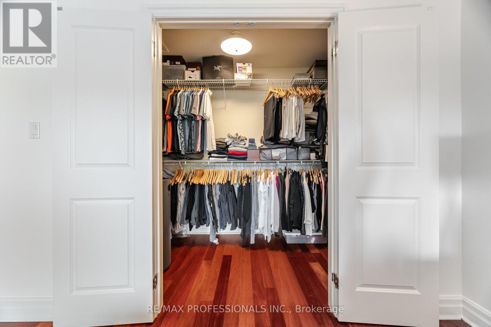 2357 Kenbarb Road, Mississauga, Ontario  L5B 2E9 - Photo 31 - W12373398