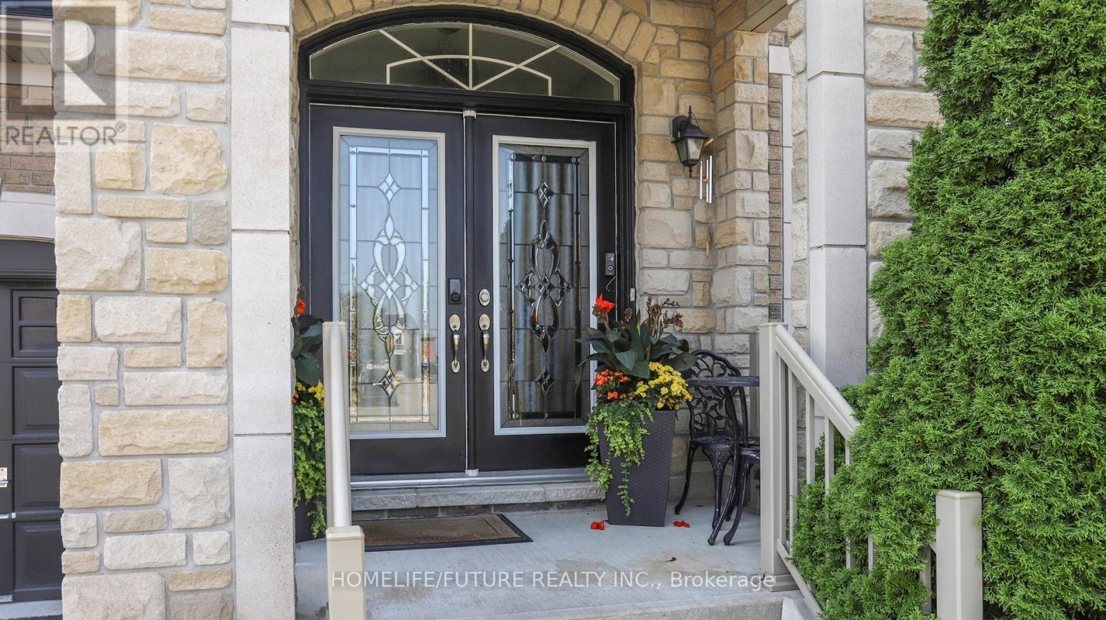 9 Beebe Crescent, Markham, Ontario  L6E 0L6 - Photo 3 - N12450820