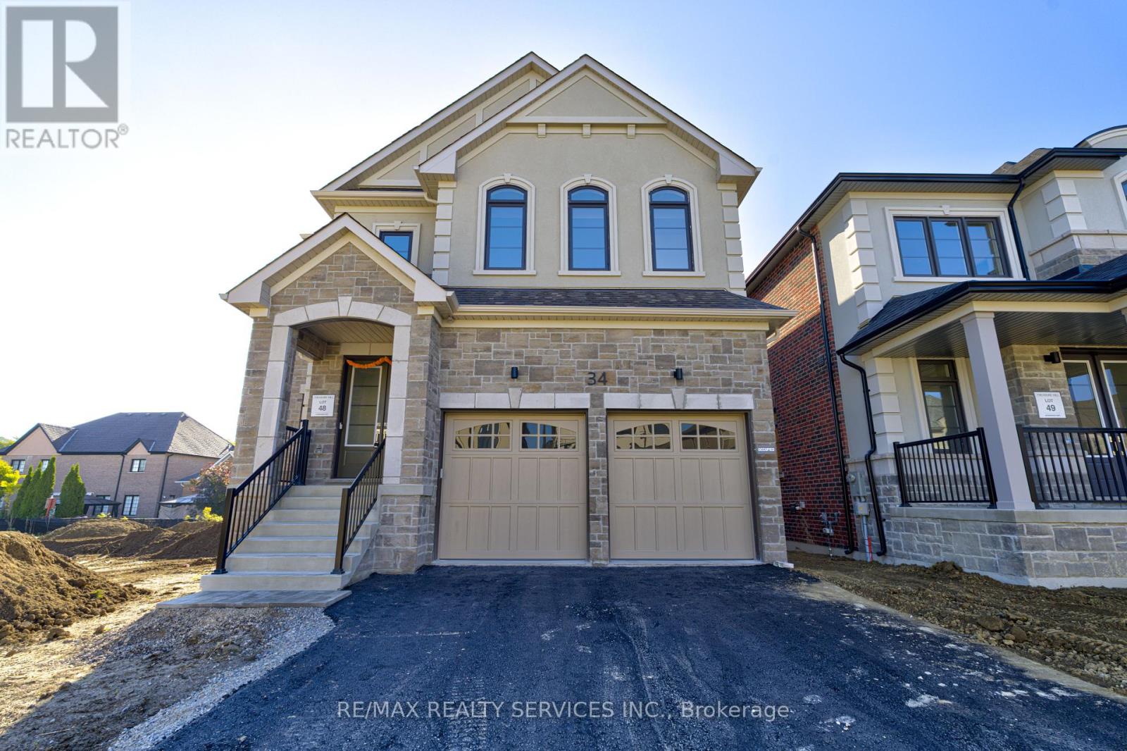 34 Donnybrook Court, Brampton, Ontario  L6P 1T6 - Photo 1 - W12450809