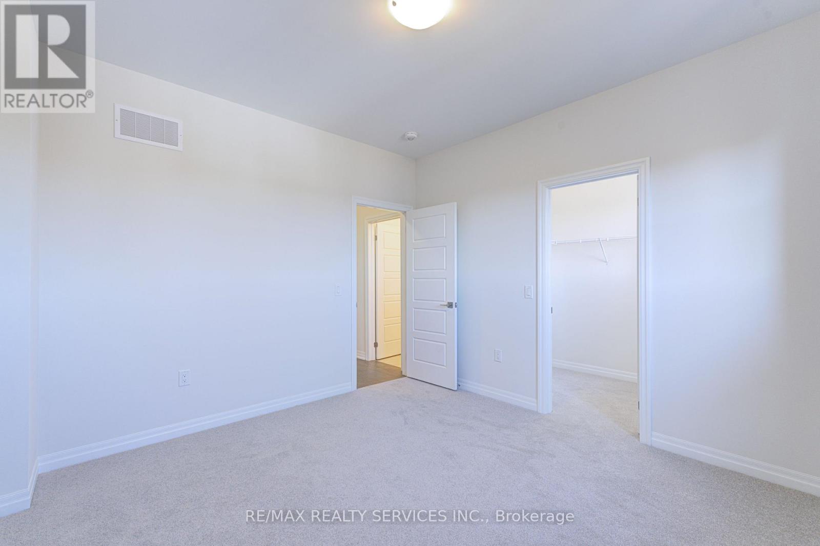 34 Donnybrook Court, Brampton, Ontario  L6P 1T6 - Photo 28 - W12450809