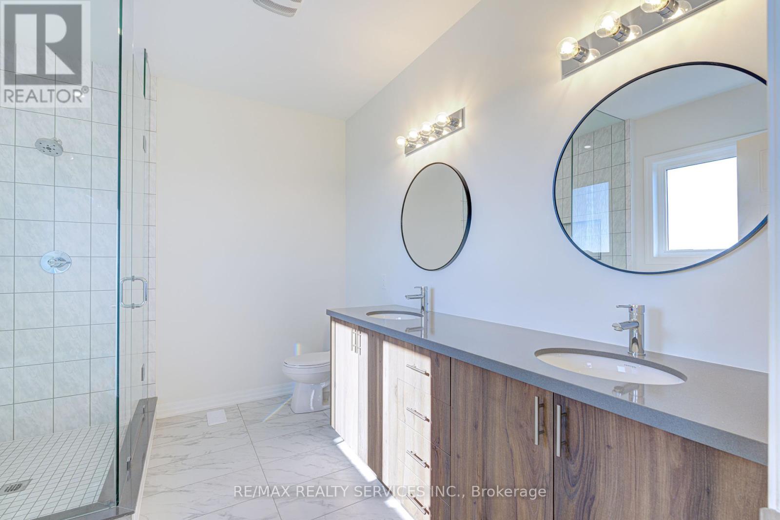 34 Donnybrook Court, Brampton, Ontario  L6P 1T6 - Photo 33 - W12450809