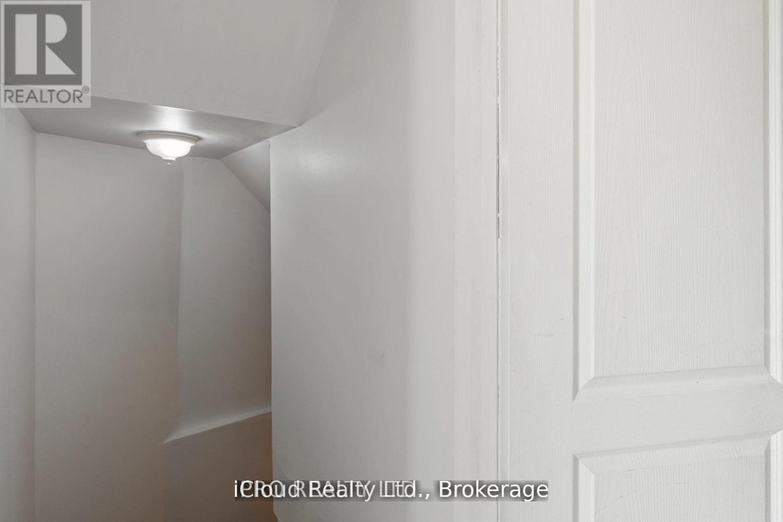 15 Fallen Oak Court, Brampton, Ontario  L6Y 3T6 - Photo 31 - W12450811